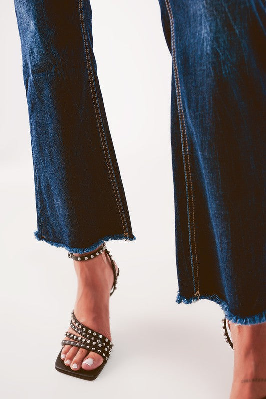 Cropped kickflare jeans in mid wash