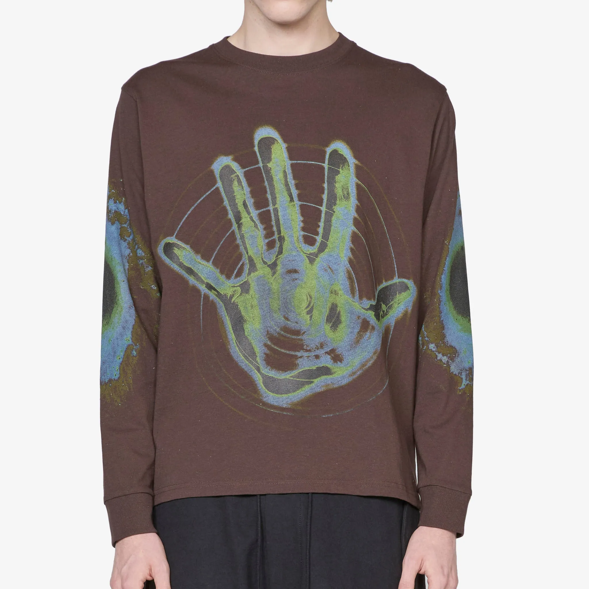 Gentle Longsleeve T-Shirt Chocolate Hand