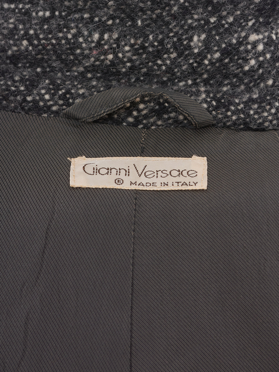 Gianni Versace coat in grey wool. FW 1983/84 collection