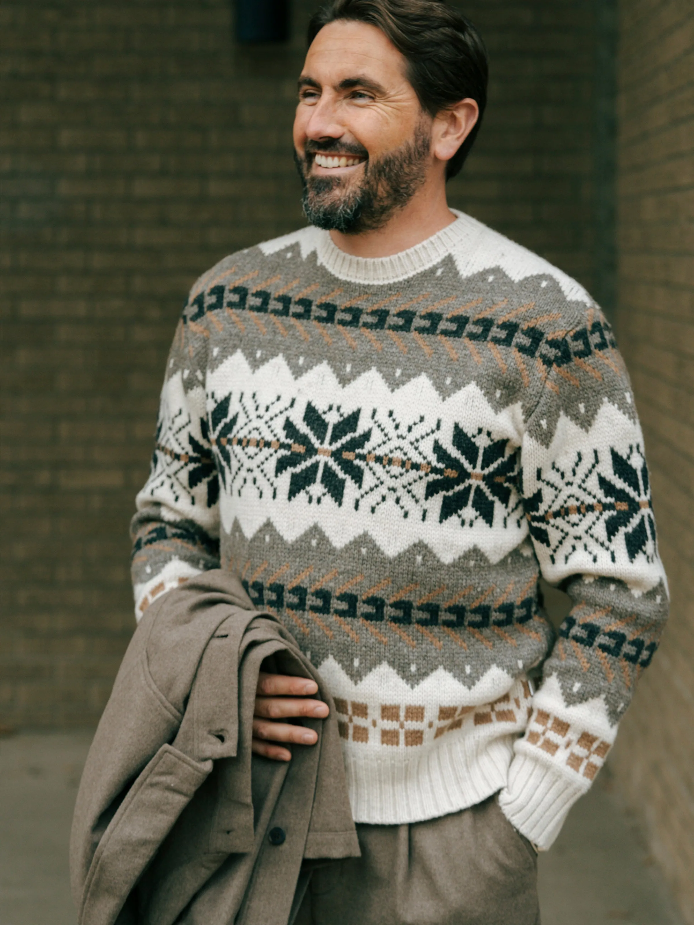 The Lambswool Jacquard Sweater  in Light Beige